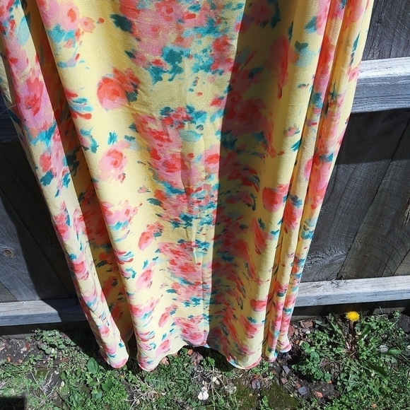 CHETTA B SIZE 16 YELLOW FLORAL DRESS - Picture 3 of 6